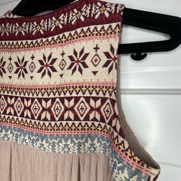 Hayden Embroidered Sleeveless Duster - Picture 9 of 11